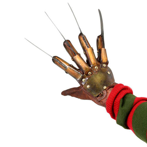 Réplica de la figura del guante de Freddy Krueger de Pesadilla en Elm Street 3 de Neca