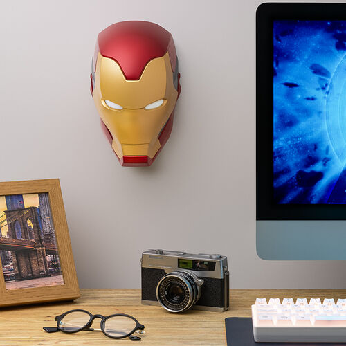 Lámpara Paladone Marvel Iron Man Casco 22cm