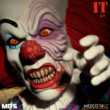 Mezco Toyz Figura Stephen King IT 1990 Pennywise MDS Deluxe figure 15cm